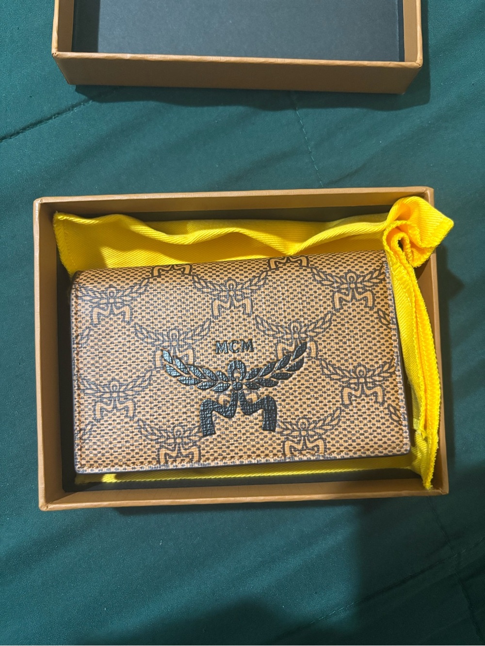 MCM Himmel Card Wallet in Lauretos